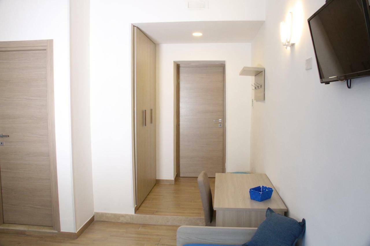 Flower's House Bed & Breakfast Napoli